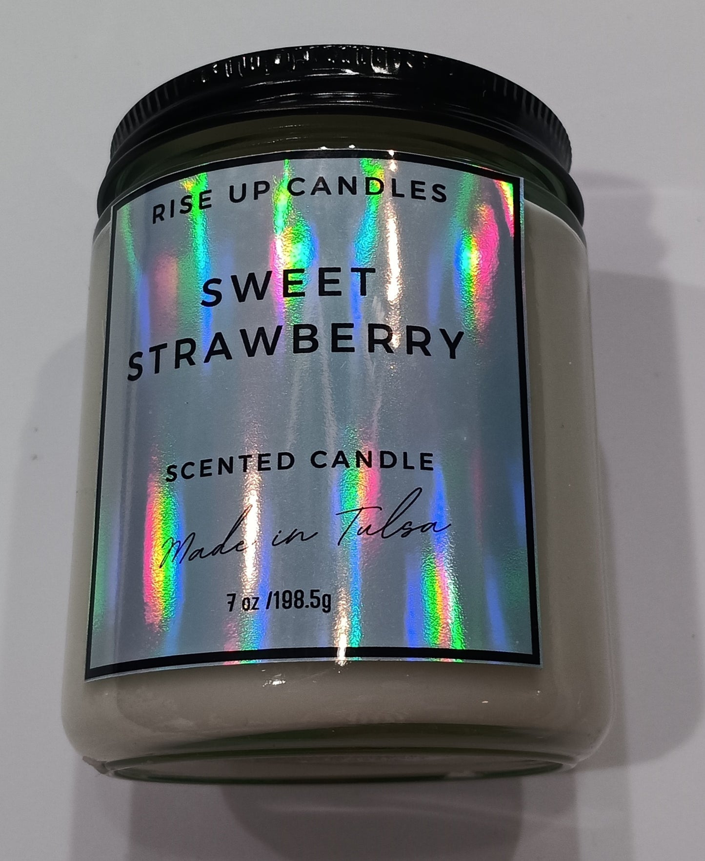 Sweet strawberry 7 oz candle
